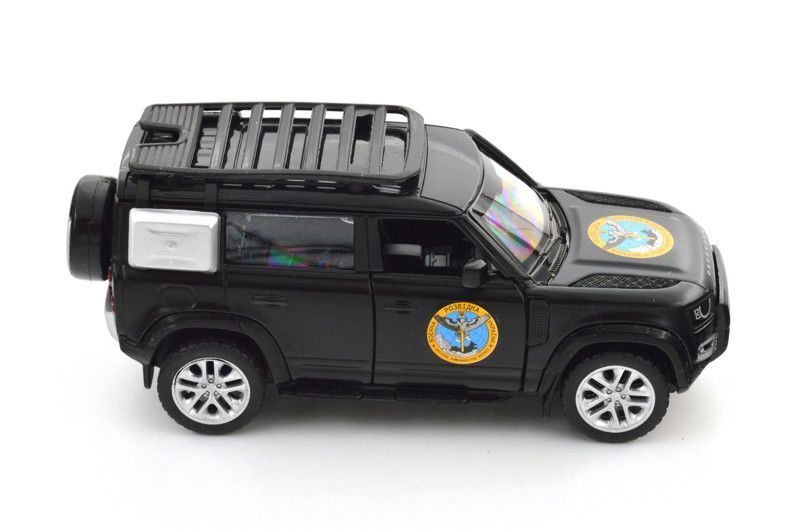 Позашляховик Шеврони Героїв Land Rover Defender 110 ГУР МО TechnoDrive Маш6909 фото